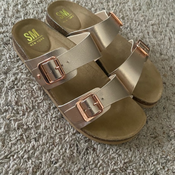 Women’s sandals size 8 - Picture 1 of 3